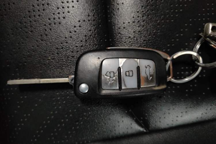Used Geely Auto Emgrand 2022 4th Generation 1.5L Manual Elite Model Vehicle Key