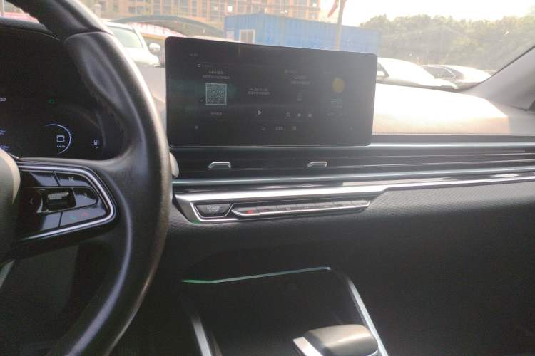 Used Geely Auto Emgrand 2022 4th Generation 1.5L CVT Luxury Model Audio And AC Panel