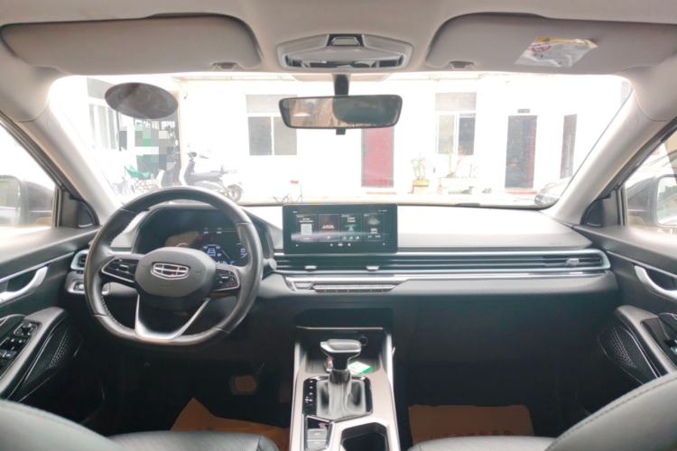 Used Geely Auto Emgrand 2022 4th Generation 1.5L CVT Luxury Model Center Console