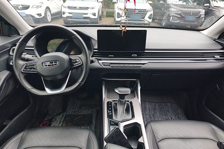 Used Geely Auto Emgrand 2022 4th Generation 1.5L CVT Elite Model Center Console