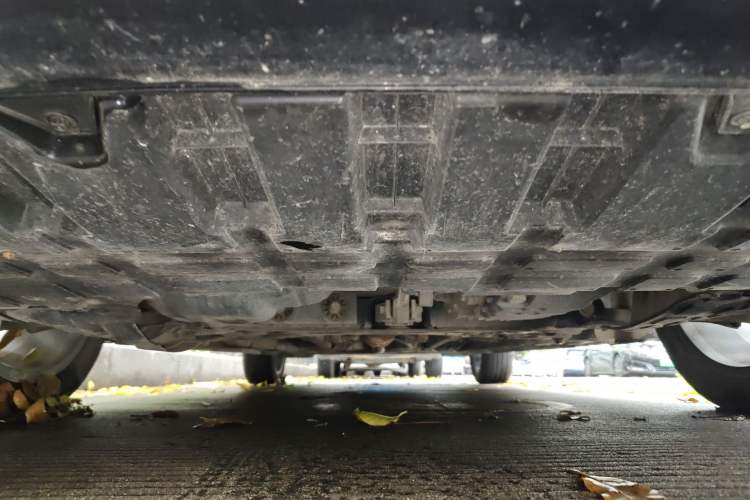 Used Geely Auto Emgrand 2022 4th Generation 1.5L CVT Flagship Model Chassis Front