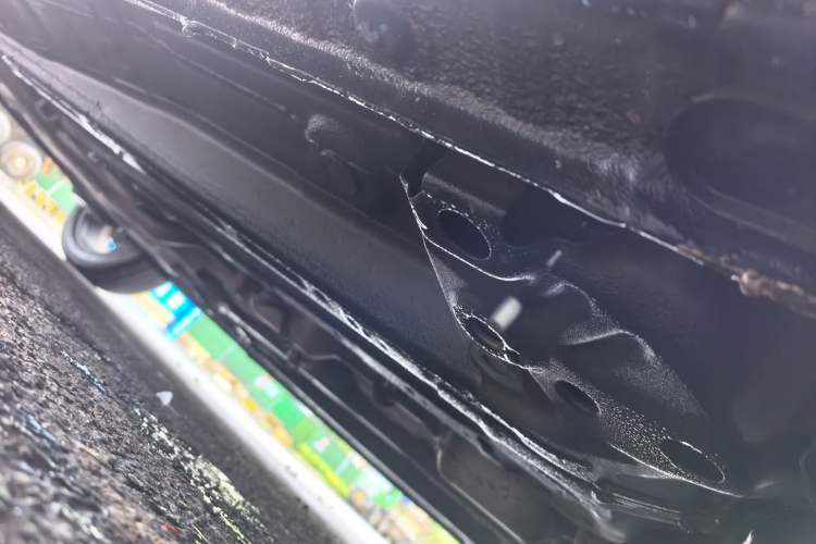 Used Geely Auto Emgrand 2022 4th Generation 1.5L CVT Flagship Model Chassis Front Right