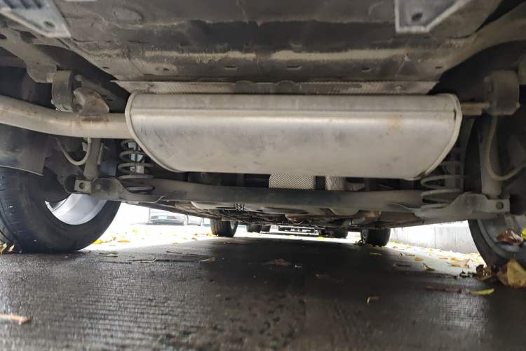 Used Geely Auto Emgrand 2022 4th Generation 1.5L CVT Flagship Model Chassis Rear