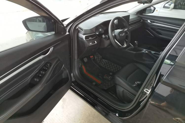 Used Geely Auto Emgrand 2022 4th Generation 1.5L Manual Elite Model Driver Seat