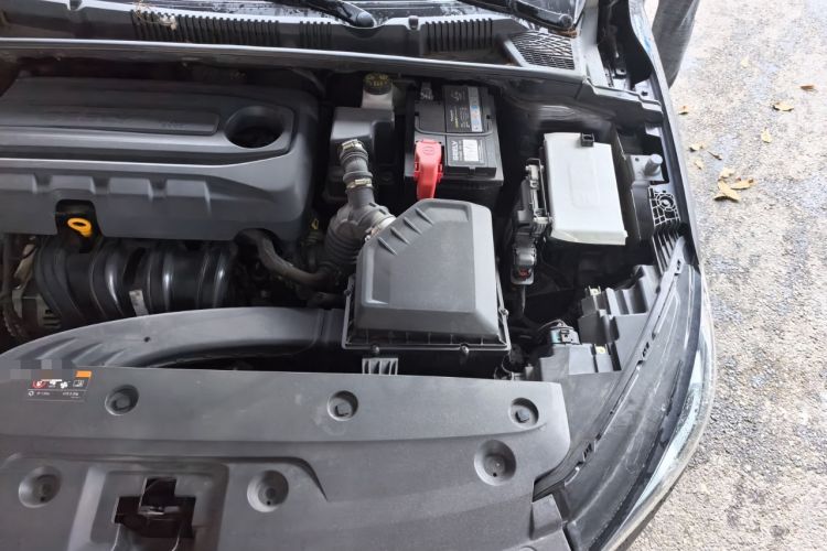 Used Geely Auto Emgrand 2022 4th Generation 1.5L CVT Flagship Model Engine Bay Left