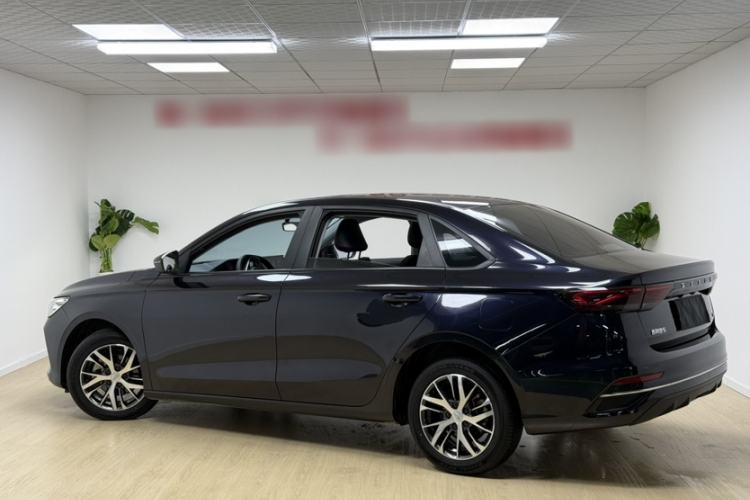 Used Geely Auto Emgrand 2022 4th Generation 1.5L Manual Elite Model Exterior 2