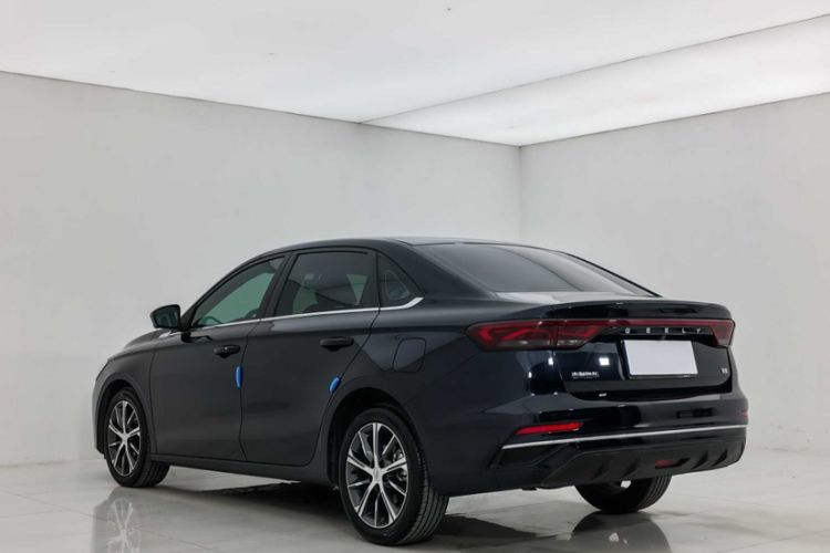 Used Geely Auto Emgrand 2022 4th Generation 1.5L CVT Flagship Model Exterior 4