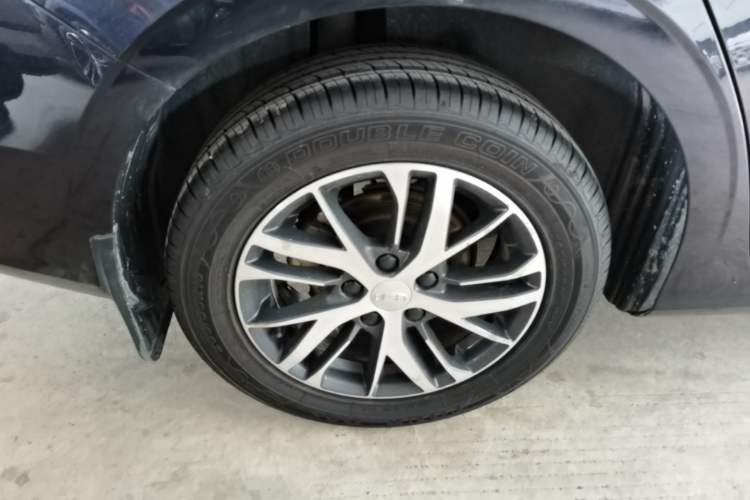 Used Geely Auto Emgrand 2022 4th Generation 1.5L Manual Elite Model Exterior 5