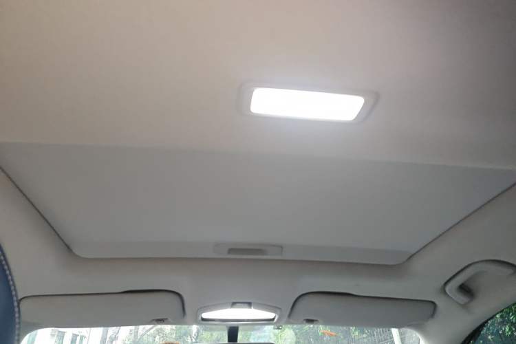 Used Geely Auto Emgrand 2022 4th Generation 1.5L CVT Flagship Model Headliner