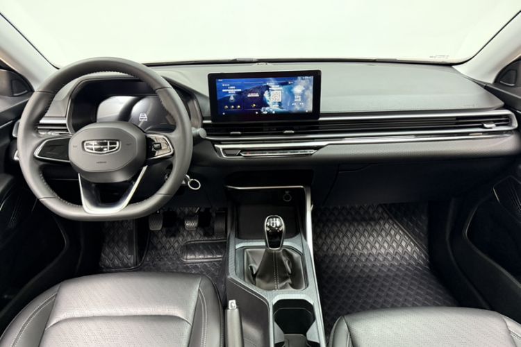Used Geely Auto Emgrand 2022 4th Generation 1.5L Manual Elite Model Interior 2