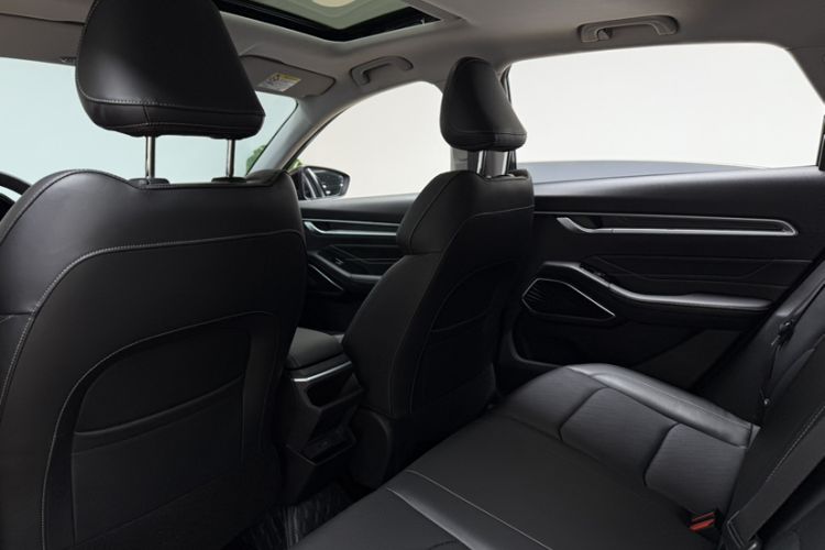 Used Geely Auto Emgrand 2022 4th Generation 1.5L Manual Elite Model Interior 3