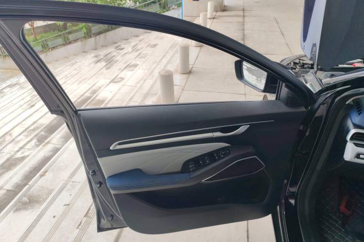 Used Geely Auto Emgrand 2022 4th Generation 1.5L CVT Flagship Model Left Front Door Interior
