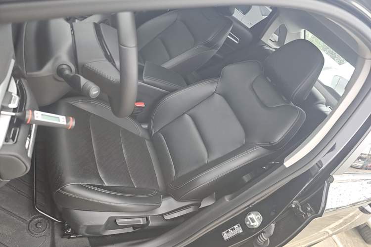 Used Geely Auto Emgrand 2022 4th Generation 1.5L CVT Luxury Model Left Front Seat