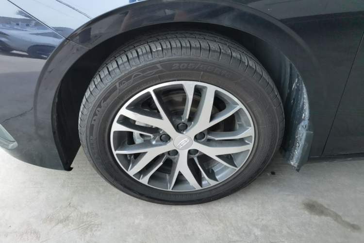 Used Geely Auto Emgrand 2022 4th Generation 1.5L Manual Elite Model Left Front Wheel Hub