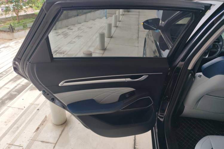Used Geely Auto Emgrand 2022 4th Generation 1.5L CVT Flagship Model Left Rear Door Interior
