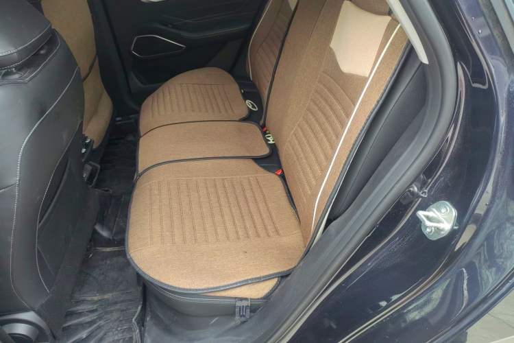Used Geely Auto Emgrand 2022 4th Generation 1.5L CVT Elite Model Left Rear Seat