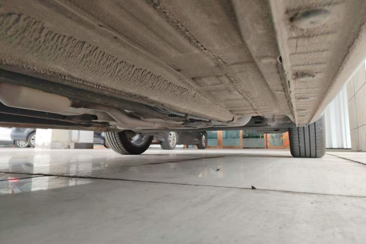 Used Geely Auto Emgrand 2022 4th Generation 1.5L CVT Flagship Model Left Side Sill