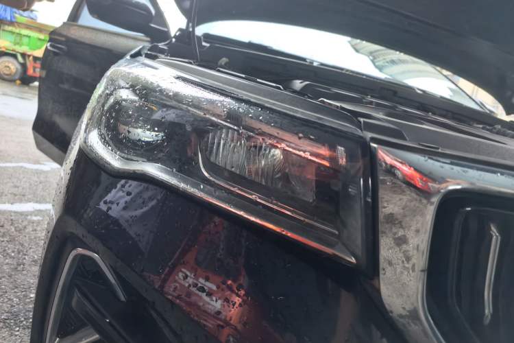 Used Geely Auto Emgrand 2022 4th Generation 1.5L CVT Flagship Model Right Front Headlight