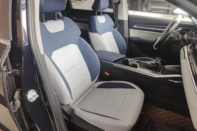 Used Geely Auto Emgrand 2022 4th Generation 1.5L CVT Flagship Model Right Front Seat