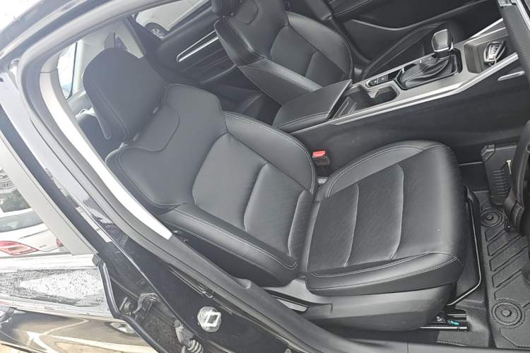 Used Geely Auto Emgrand 2022 4th Generation 1.5L CVT Luxury Model Right Front Seat