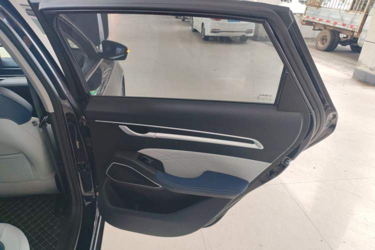 Used Geely Auto Emgrand 2022 4th Generation 1.5L CVT Flagship Model Right Rear Door Interior