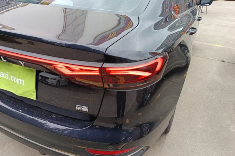 Used Geely Auto Emgrand 2022 4th Generation 1.5L CVT Luxury Model Right Rear Taillight