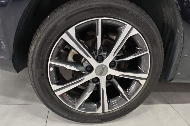 Used Geely Auto Emgrand 2022 4th Generation 1.5L CVT Luxury Model Right Rear Wheel Hub