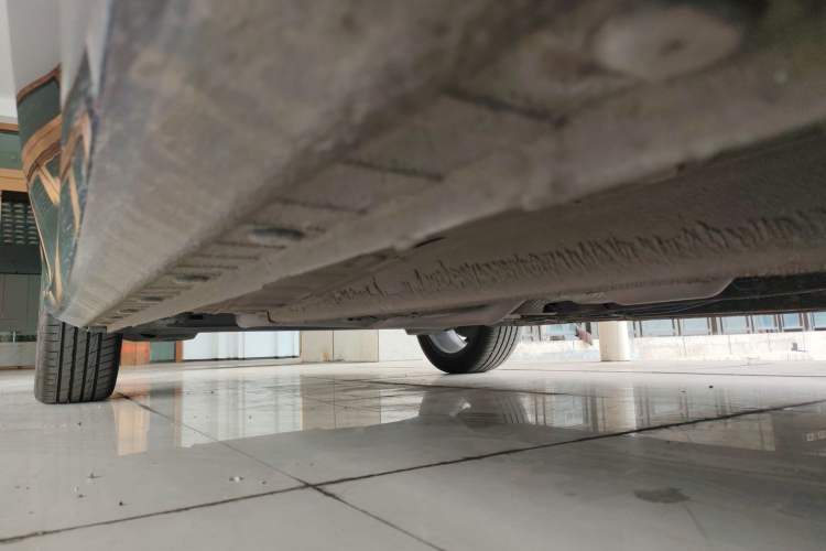 Used Geely Auto Emgrand 2022 4th Generation 1.5L CVT Flagship Model Right Side Sill