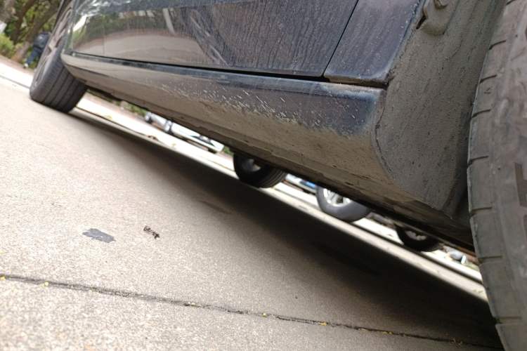 Used Geely Auto Emgrand 2022 4th Generation 1.5L CVT Luxury Model Right Side Sill