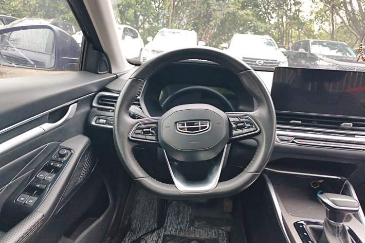 Used Geely Auto Emgrand 2022 4th Generation 1.5L CVT Elite Model Steering Wheel