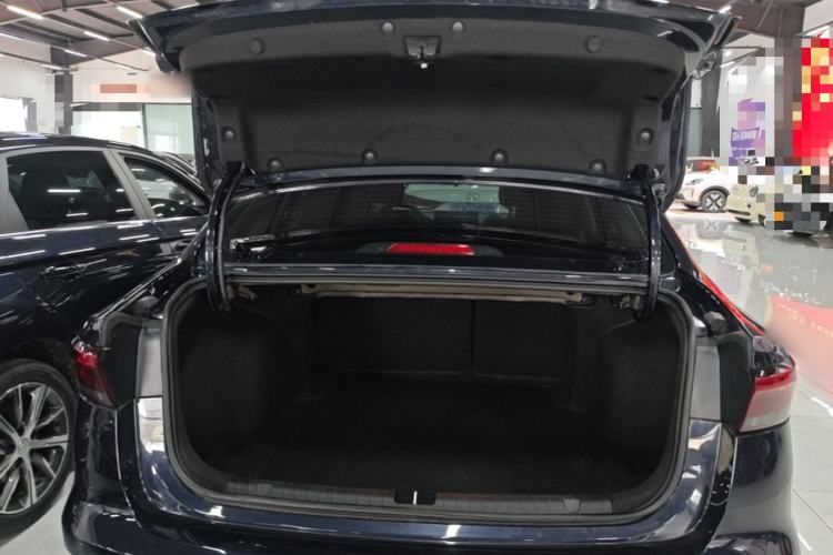 Used Geely Auto Emgrand 2022 4th Generation 1.5L CVT Luxury Model Trunk