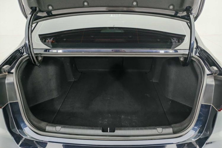 Used Geely Auto Emgrand 2022 4th Generation 1.5L CVT Flagship Model Trunk