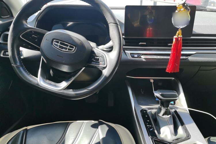 Used Geely Auto Emgrand 2022 4th Generation 1.5L CVT Luxury Model Center Console