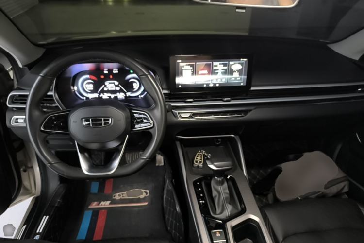 Used Geely Auto Emgrand 2022 4th Generation 1.5L CVT Luxury Model Center Console