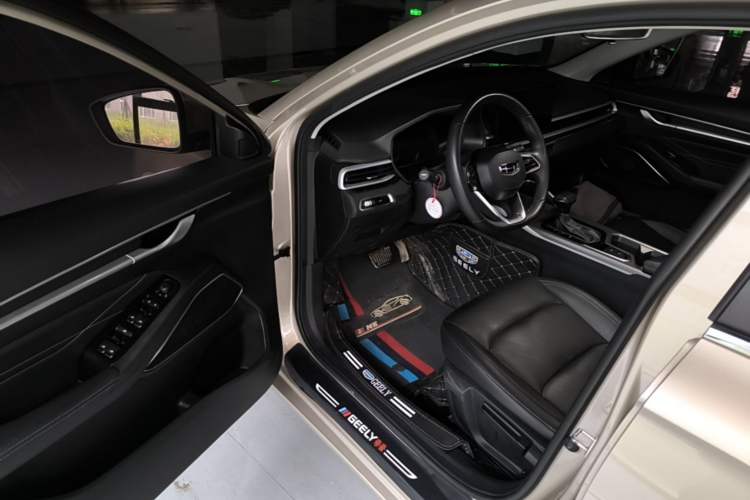 Used Geely Auto Emgrand 2022 4th Generation 1.5L CVT Luxury Model Driver Seat
