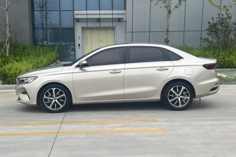 Used Geely Auto Emgrand 2022 4th Generation 1.5L CVT Luxury Model Exterior 4