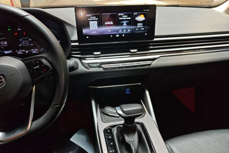 Used Geely Auto Emgrand 2022 4th Generation 1.5L CVT Luxury Model Audio And AC Panel