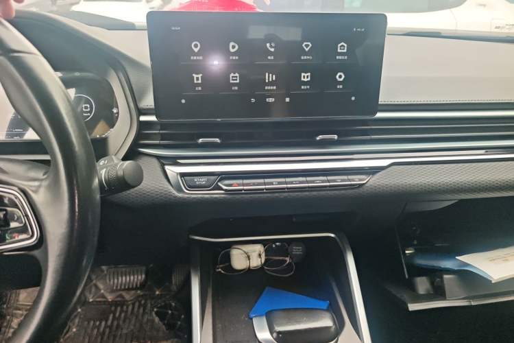 Used Geely Auto Emgrand 2022 4th Generation 1.5L CVT Luxury Model Audio And AC Panel