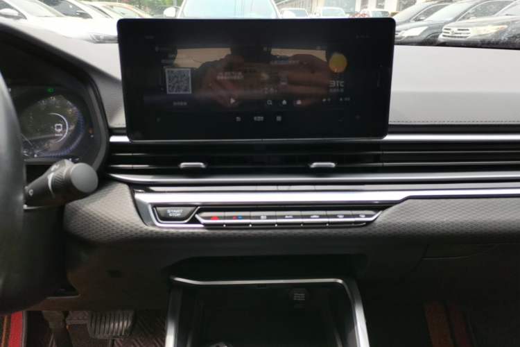 Used Geely Auto Emgrand 2022 4th Generation 1.5L CVT Elite Model Audio And AC Panel