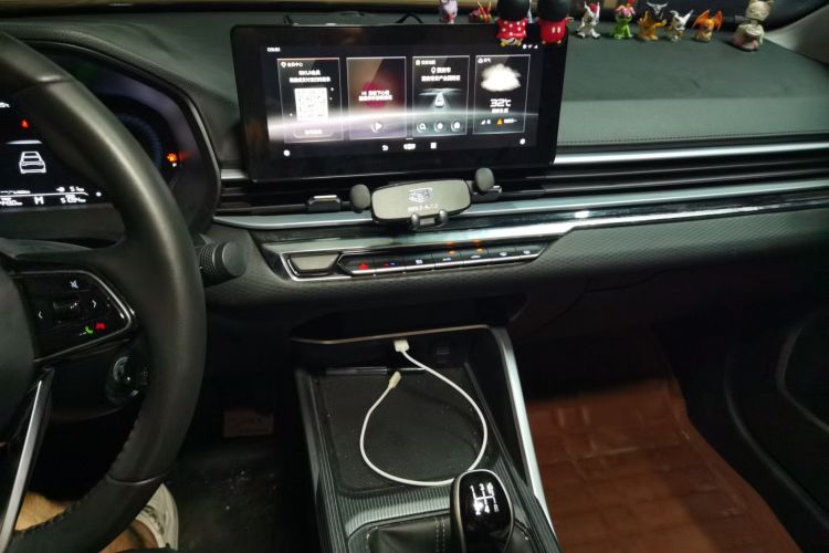 Used Geely Auto Emgrand 2022 4th Generation 1.5L Manual Luxury Model Audio And AC Panel