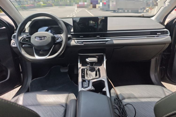 Used Geely Auto Emgrand 2022 4th Generation 1.5L CVT Luxury Model Center Console