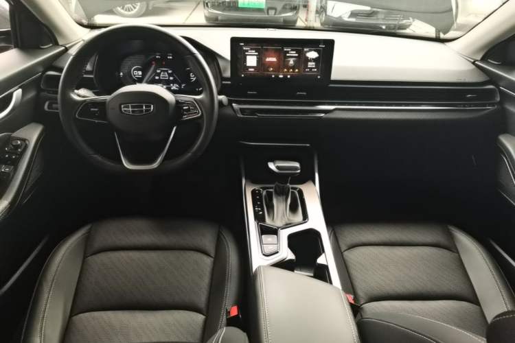Used Geely Auto Emgrand 2022 4th Generation 1.5L CVT Luxury Model Center Console