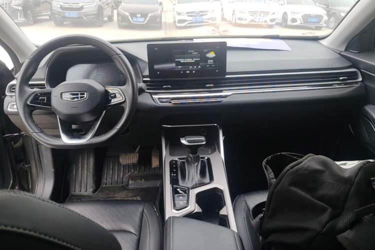 Used Geely Auto Emgrand 2022 4th Generation 1.5L CVT Luxury Model Center Console