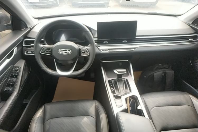Used Geely Auto Emgrand 2022 4th Generation 1.5L CVT Luxury Model Center Console