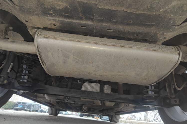 Used Geely Auto Emgrand 2022 4th Generation 1.5L CVT Flagship Model Chassis Rear