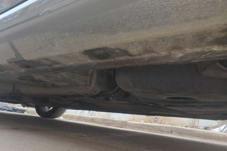 Used Geely Auto Emgrand 2022 4th Generation 1.5L CVT Flagship Model Chassis Rear Left