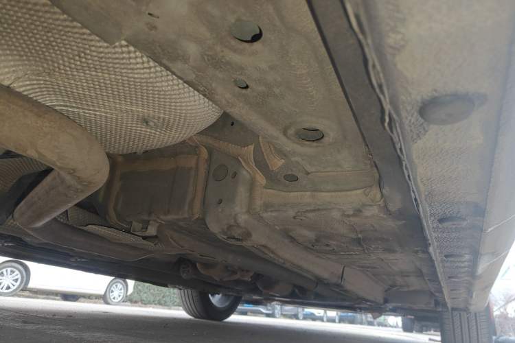 Used Geely Auto Emgrand 2022 4th Generation 1.5L CVT Flagship Model Chassis Rear Right