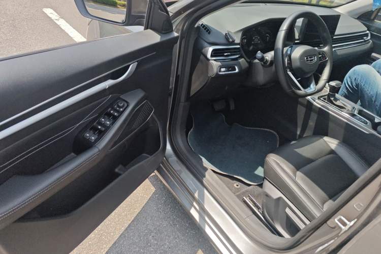 Used Geely Auto Emgrand 2022 4th Generation 1.5L CVT Luxury Model Driver Seat