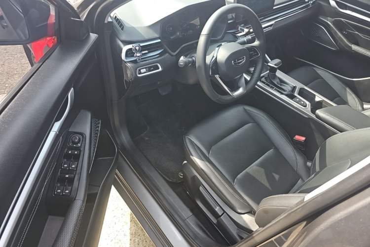 Used Geely Auto Emgrand 2022 4th Generation 1.5L CVT Luxury Model Driver Seat