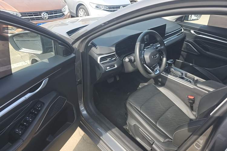 Used Geely Auto Emgrand 2022 4th Generation 1.5L CVT Luxury Model Driver Seat